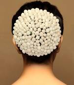 White hair-accessories