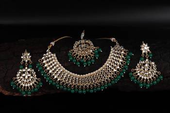 Green Kundan Gold Plated Choker Necklace Set for Women 1