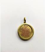 Raviour Lifestyle Shri Yantra Pendant