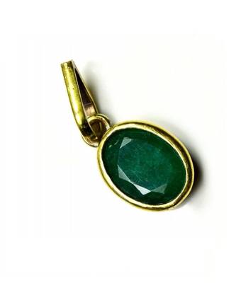 Raviour Lifestyle Emerald panna gemstone pendant for astrological benefits 1