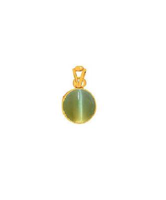 Raviour Lifestyle Green Cat Eye green lehsunia gemstone pendant for astrological benefits 1