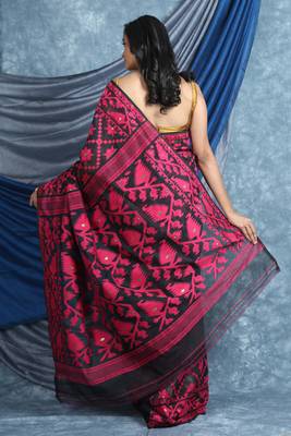 Black woven blended cotton saree  4