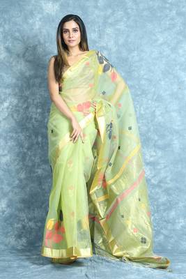 Green woven silk saree with blouse 1