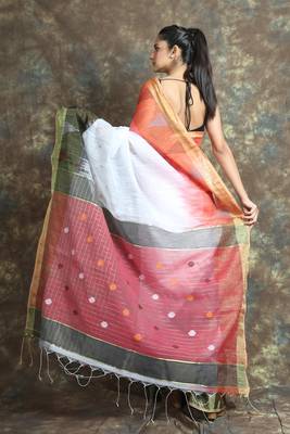 White woven blended cotton saree with blouse 3