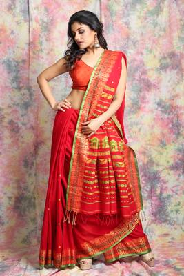 Red Pure cotton Handloom Saree with thread worked border and pallu 1
