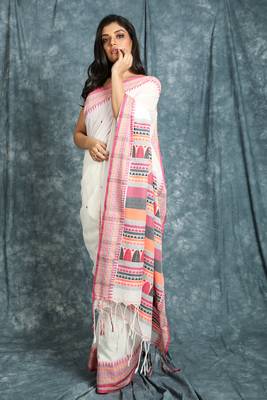 White Pure cotton Handloom Saree with thread worked border and pallu 1
