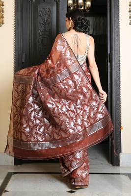 Chocolate Brown Jamdani Saree With All Over Silver Zari Work Without Blouse 4