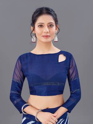 Blue printed faux georgette saree with blouse 4