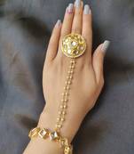 Golden Kundan Haath phool Hath Panja