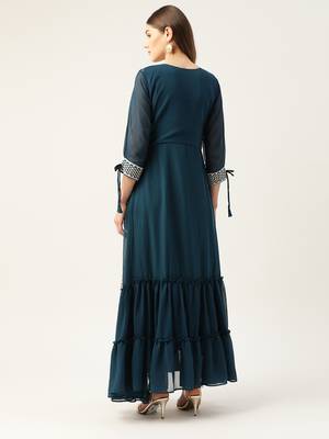 Kvsfab Women Green & White Embroidered Sequins Tiered Layered Anarkali Kurta 2