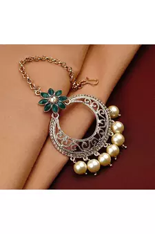 Green diamond maang-tikka