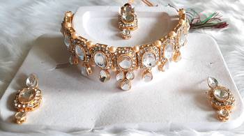  Crystal Round Shape White Stone Choker Necklace with Stud Earrings/Jewellery Set for Women 1