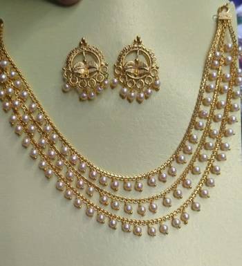 Gold-Plated Layered PEARL NECKLACE SET 1