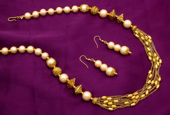 multicolor Traditinal Gold Plated Alloy Necklace 1