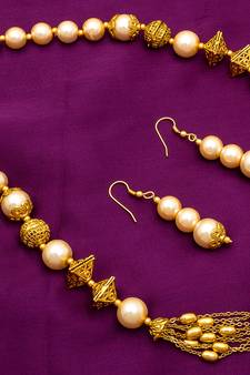 multicolor Traditinal Gold Plated Alloy Necklace