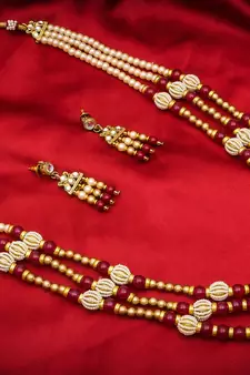 multicolor Traditinal Gold Plated Alloy Necklace