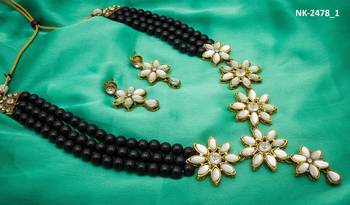 multicolor Traditinal Gold Plated Alloy Necklace 1