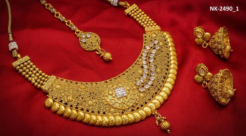 multicolor Traditinal Gold Plated Alloy Necklace