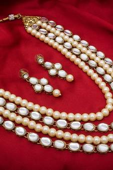 multicolor Traditinal Gold Plated Alloy Necklace