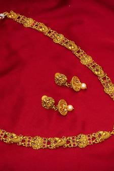 multicolor Traditinal Gold Plated Alloy Necklace