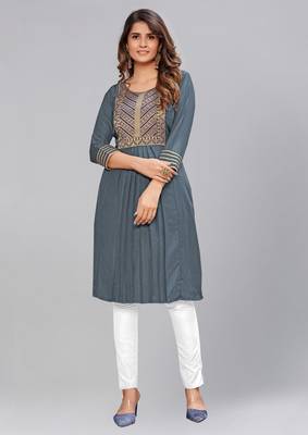 Grey Silk printed stitched quarter sleeve   Kurti 1