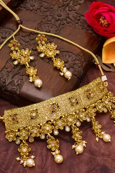 multicolor Traditinal Gold Plated Alloy Necklace