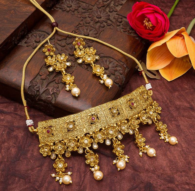 multicolor Traditinal Gold Plated Alloy Necklace