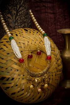 multicolor Traditinal Gold Plated Alloy Necklace