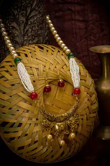 multicolor Traditinal Gold Plated Alloy Necklace