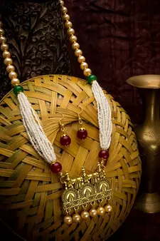 multicolor Traditinal Gold Plated Alloy Necklace