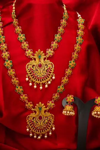 multicolor Traditinal Gold Plated Alloy Necklace