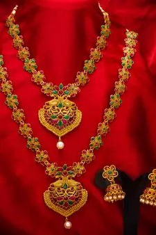 multicolor Traditinal Gold Plated Alloy Necklace