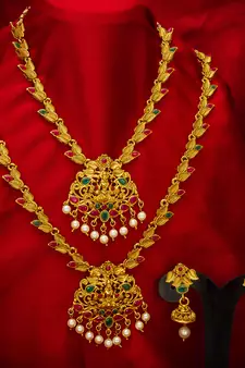 multicolor Traditinal Gold Plated Alloy Necklace