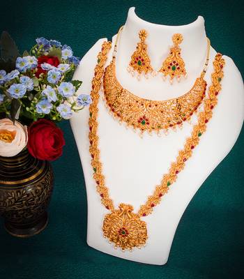 multicolor Traditinal Gold Plated Alloy Necklace 1