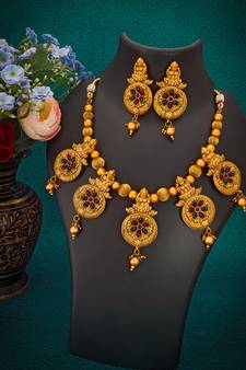 multicolor Traditinal Gold Plated Alloy Necklace