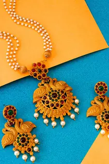 multicolor Traditinal Gold Plated Alloy Necklace