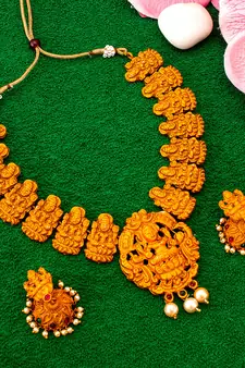 multicolor Traditinal Gold Plated Alloy Necklace