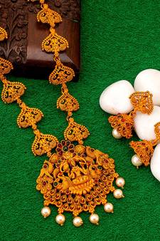 multicolor Traditinal Gold Plated Alloy Necklace