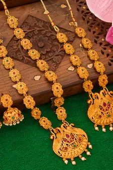 multicolor Traditinal Gold Plated Alloy Necklace