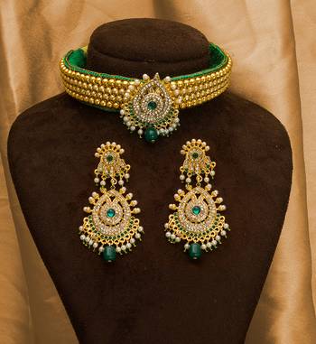 multicolor Traditinal Gold Plated Alloy Necklace 1
