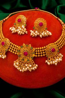 multicolor Traditinal Gold Plated Alloy Necklace