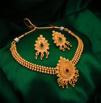 multicolor Traditinal Gold Plated Alloy Necklace 1
