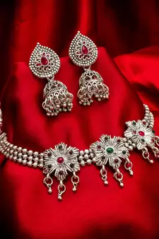 multicolor Traditinal silver Plated Alloy Necklace