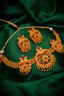 multicolor Traditinal Gold Plated Alloy Necklace