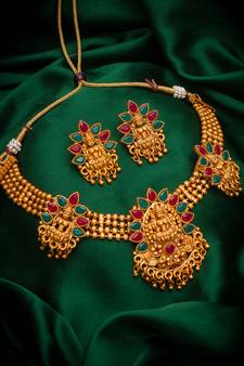 multicolor Traditinal Gold Plated Alloy Necklace