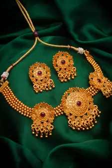 multicolor Traditinal Gold Plated Alloy Necklace