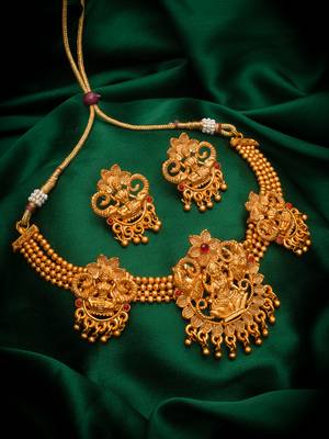 multicolor Traditinal Gold Plated Alloy Necklace 1