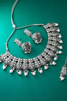 multicolor Traditinal Silver Plated Alloy Necklace