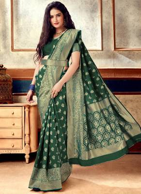Green Semi Silk Jacquard Work Designer Saree with blouse 2