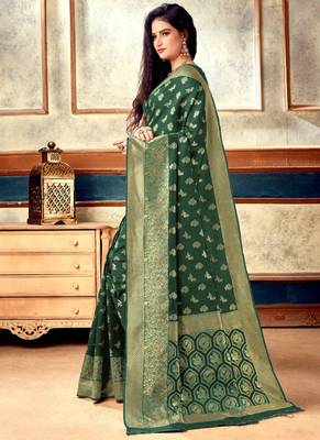 Green Semi Silk Jacquard Work Designer Saree with blouse 3